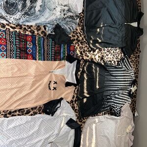 Men's Black and White Dress Shirt